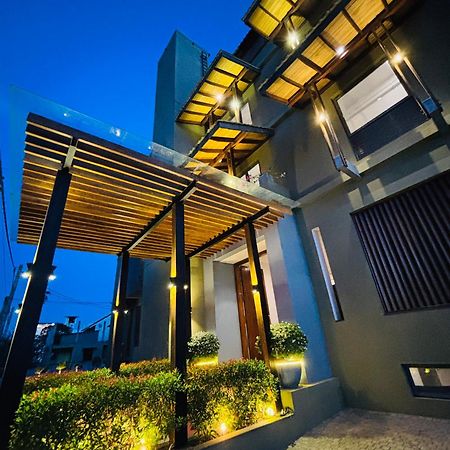 Manthila Hotel Anuradhapura Zewnętrze zdjęcie