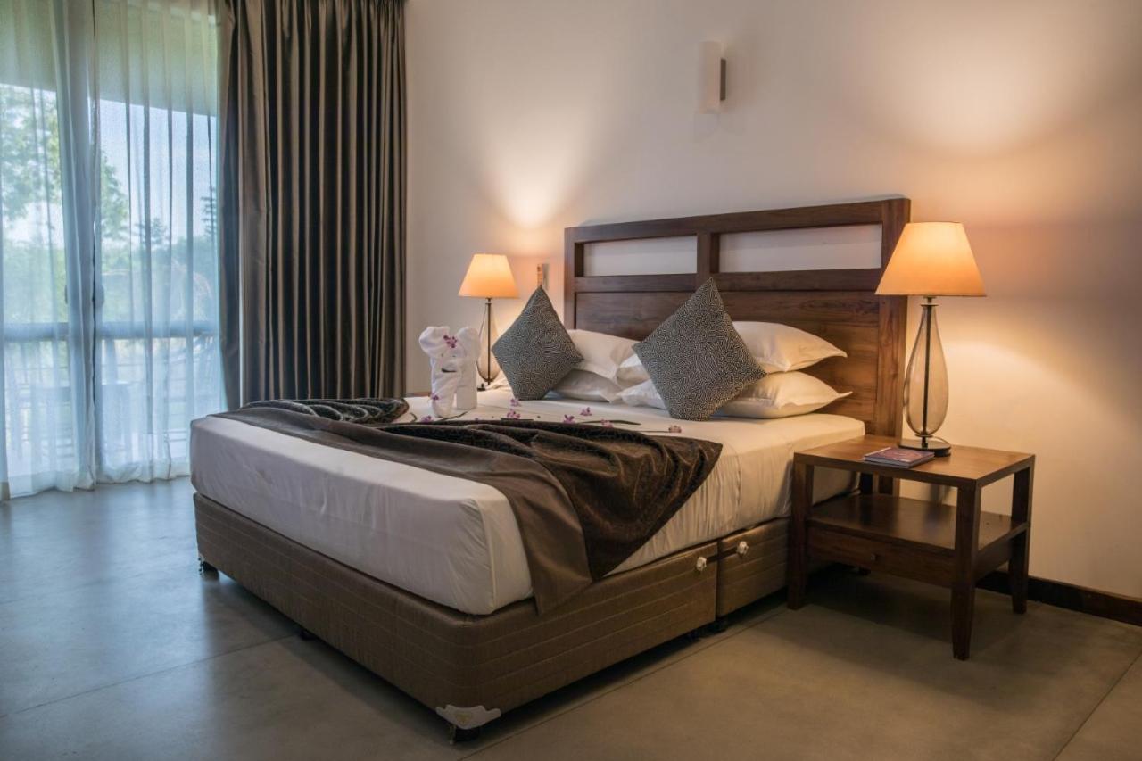 Manthila Hotel Anuradhapura Zewnętrze zdjęcie