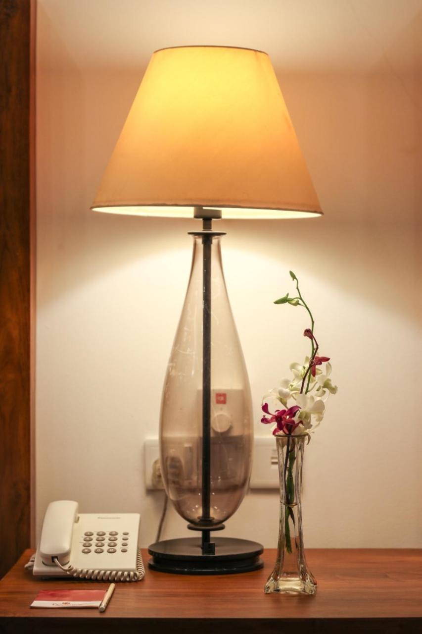 Manthila Hotel Anuradhapura Zewnętrze zdjęcie
