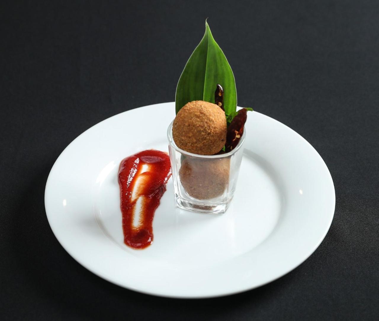 Manthila Hotel Anuradhapura Zewnętrze zdjęcie